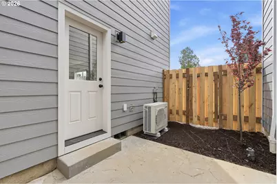 8655 SE Insley St, Portland, OR 97266 - Photo 28
