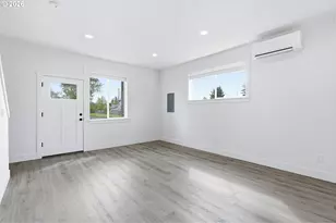 8655 SE Insley St, Portland, OR 97266 - Photo 10