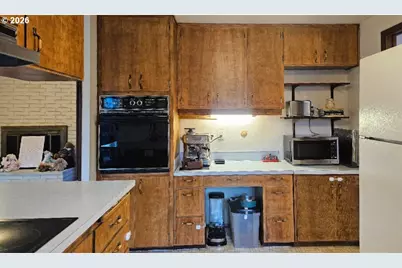 4734 Brookwood St, Eugene, OR 97405 - Photo 10