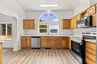 295 Sycamore St, Woodland, WA 98674 - Photo 12