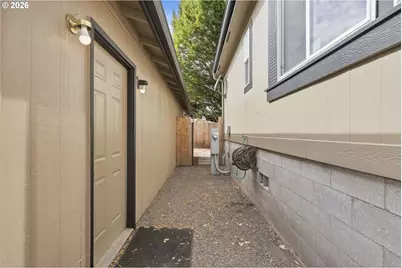 295 Sycamore St, Woodland, WA 98674 - Photo 38