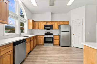 295 Sycamore St, Woodland, WA 98674 - Photo 14