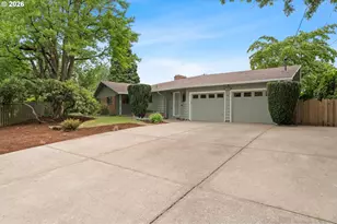 3031 NE 129th Pl, Portland, OR 97230 - Photo 2