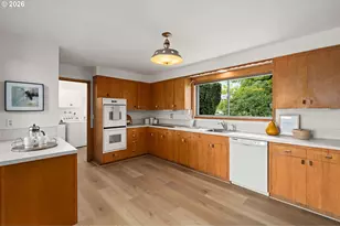 3031 NE 129th Pl, Portland, OR 97230 - Photo 16