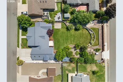 915 Petry Ln, Baker City, OR 97814 - Photo 2