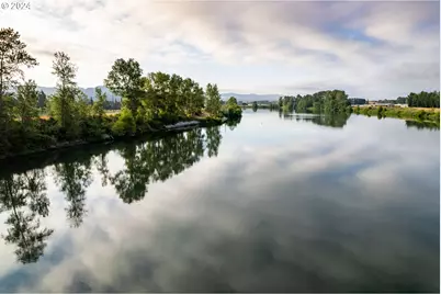 2142 S River Rd, Kelso, WA 98626 - Photo 4