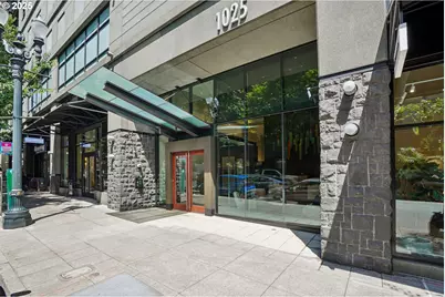 1025 NW Couch St #716, Portland, OR 97209 - Photo 2