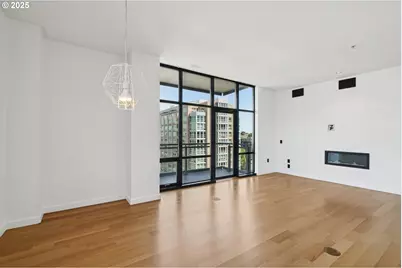 1025 NW Couch St #716, Portland, OR 97209 - Photo 6