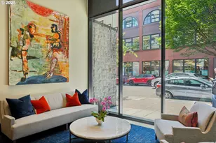 1025 NW Couch St, Portland, OR 97209 - Photo 4