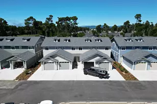 1593 37th St, Florence, OR 97439 - Photo 42