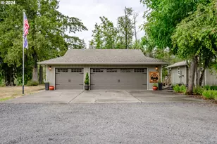 40166 Gates School Rd, Gates, OR 97346 - Photo 2