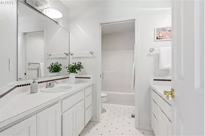 6725 SW Sean Michael Pl, Portland, OR 97225 - Photo 36