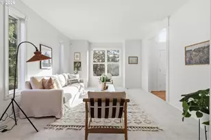 6725 SW Sean Michael Pl, Portland, OR 97225 - Photo 8