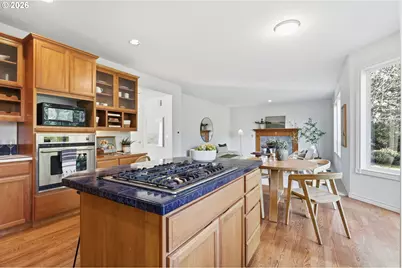 6725 SW Sean Michael Pl, Portland, OR 97225 - Photo 16