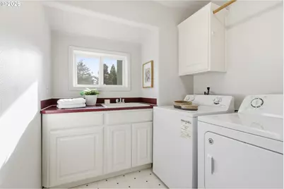 6725 SW Sean Michael Pl, Portland, OR 97225 - Photo 32