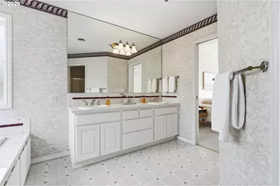 6725 SW Sean Michael Pl, Portland, OR 97225 - Photo 26