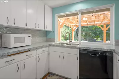 3425 Stark St, Eugene, OR 97404 - Photo 16