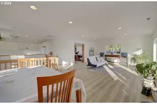 4911 NW 122nd St, Vancouver, WA 98685 - Photo 8