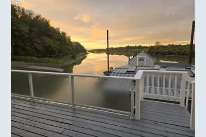 4911 NW 122nd St #9, Vancouver, WA 98685 - Photo 2