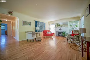 1052 W 10th Ave, Eugene, OR 97402 - Photo 6