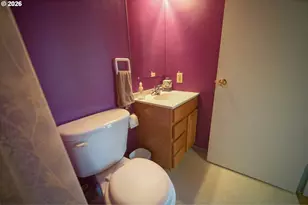 1052 W 10th Ave, Eugene, OR 97402 - Photo 36
