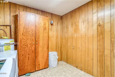 507 NW 12th St, Newport, OR 97365 - Photo 24