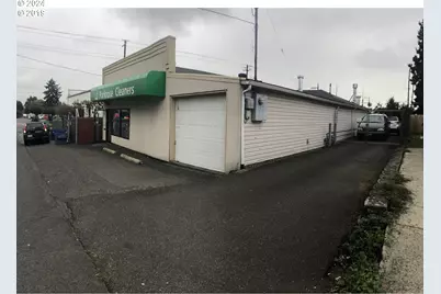 4916 NE 100th Ave, Portland, OR 97220 - Photo 4