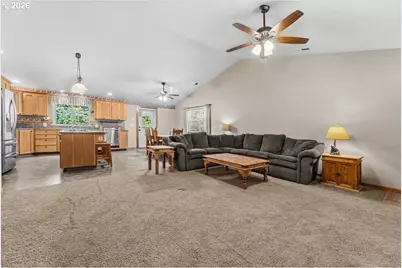 1002 NW 189th St, Ridgefield, WA 98642 - Photo 4