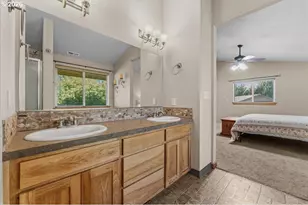 1002 NW 189th St, Ridgefield, WA 98642 - Photo 16