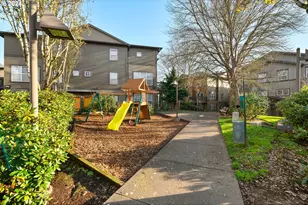 1030 SW 170th Ave, Beaverton, OR 97003 - Photo 22