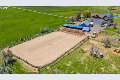 13501 SW Riggs Rd, Powell Butte, OR 97753 - Photo 2