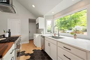 2742 Wingate St, Eugene, OR 97408 - Photo 14