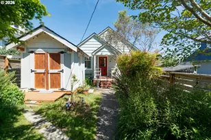 1374 Parker Pl, Astoria, OR 97103 - Photo 1