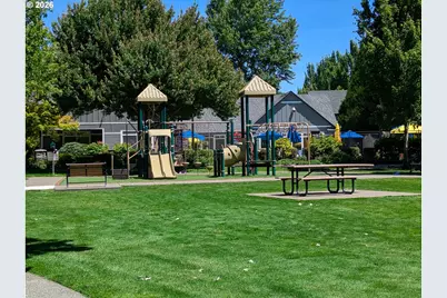 985 SE Tamango St, Hillsboro, OR 97123 - Photo 20