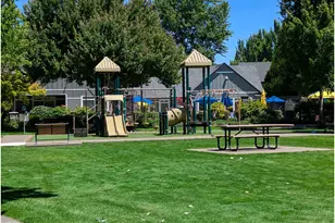 985 SE Tamango St, Hillsboro, OR 97123 - Photo 20