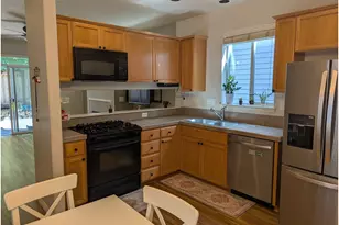 985 SE Tamango St, Hillsboro, OR 97123 - Photo 2