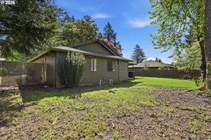 403 NE 134th Pl, Portland, OR 97230 - Photo 36
