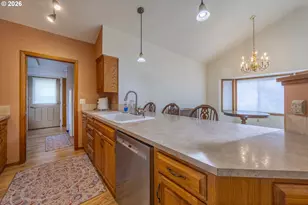 341 Combs Cir, Yachats, OR 97498 - Photo 8