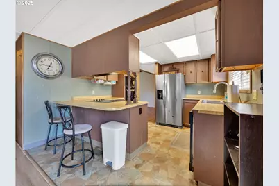 21100 NE Sandy Blvd #62, Fairview, OR 97024 - Photo 4