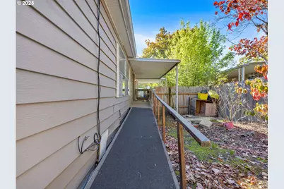 21100 NE Sandy Blvd #62, Fairview, OR 97024 - Photo 34