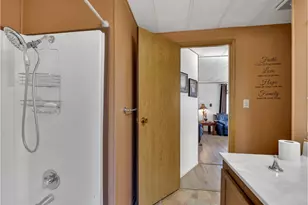 21100 NE Sandy Blvd, Fairview, OR 97024 - Photo 14