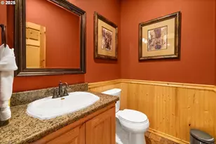 24600 E Bright Ave, Welches, OR 97067 - Photo 18