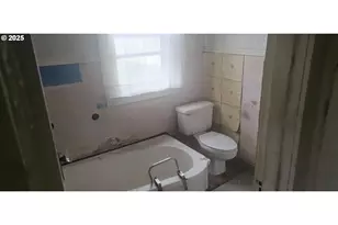 311 N 19th Ave, Kelso, WA 98626 - Photo 14