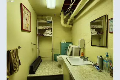 99 E 2nd St, Coquille, OR 97423 - Photo 28