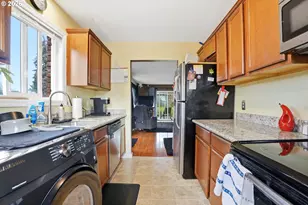 1830 NE Hogan Dr, Gresham, OR 97030 - Photo 14