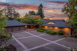 17849 Upper Cherry Ln, Lake Oswego, OR 97034 - Photo 4