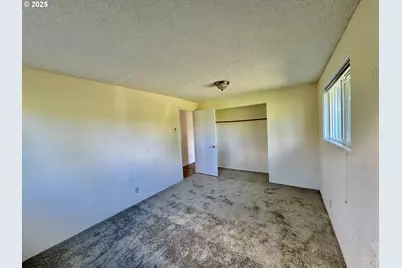 3970 Marshall Ave, Eugene, OR 97402 - Photo 18