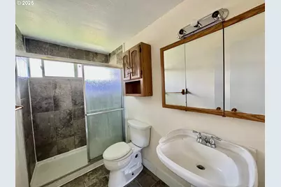 3970 Marshall Ave, Eugene, OR 97402 - Photo 22