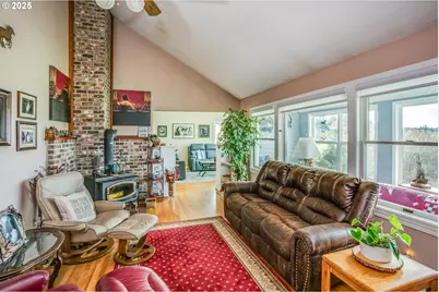 35364 Searls Ln, Astoria, OR 97103 - Photo 12