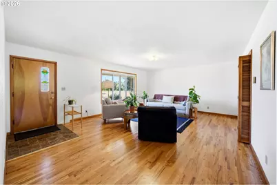 549 NW 19th St, McMinnville, OR 97128 - Photo 10